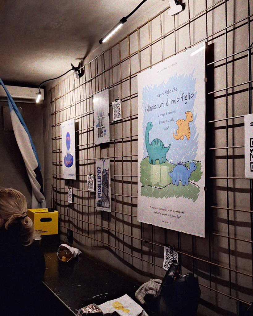 Mostra di STIPOSTER da Mosto Birreria a Napoli nella sede di via Merliani.